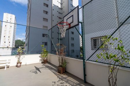 Apartamento à venda com 131m², 3 quartos e 1 vaga Apartamento à venda com 131m², 3 quartos e 1 vagaÁrea Comum