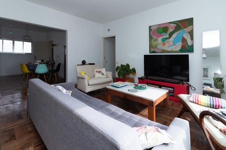 Apartamento à venda com 131m², 3 quartos e 1 vaga Apartamento à venda com 131m², 3 quartos e 1 vagaSala