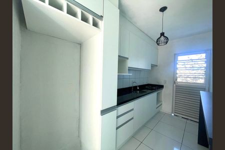 Apartamento para alugar com 66m², 2 quartos e 1 vaga