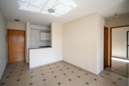 Sala de apartamento para alugar com 2 quartos, 51m² em Vila Santo Estefano, São Paulo