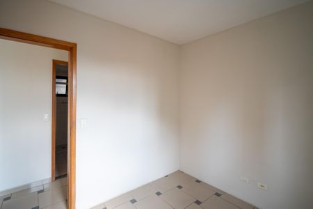 Quarto 1 de apartamento para alugar com 2 quartos, 51m² em Vila Santo Estefano, São Paulo