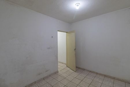 Quarto 2 de casa para alugar com 2 quartos, 100m² em Jardim Robru, São Paulo