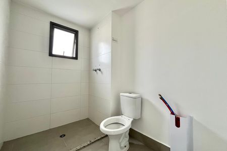 Apartamento à venda com 75m², 2 quartos e 1 vaga Apartamento à venda com 75m², 2 quartos e 1 vagaBanheiro da Suíte 1