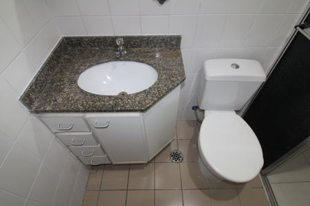 Apartamento para alugar com 61m², 2 quartos e 1 vagaBanheiro
