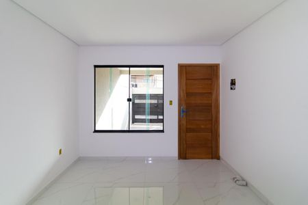 Casa para alugar com 110m², 3 quartos e 2 vagas Casa para alugar com 110m², 3 quartos e 2 vagasSala