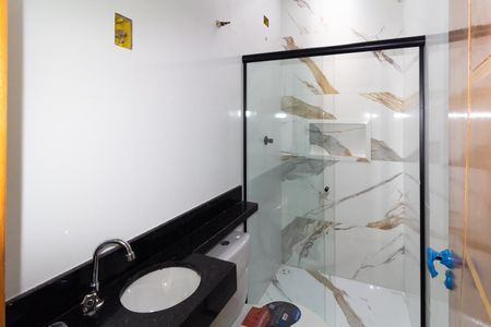 Casa para alugar com 110m², 3 quartos e 2 vagas Casa para alugar com 110m², 3 quartos e 2 vagasBanheiro social