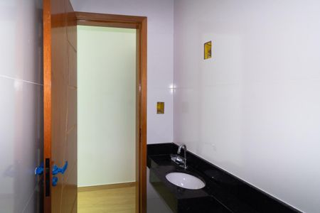 Casa para alugar com 110m², 3 quartos e 2 vagas Casa para alugar com 110m², 3 quartos e 2 vagasBanheiro social