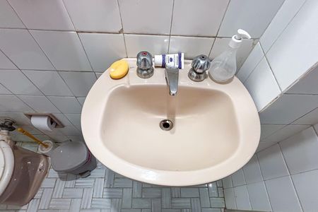Apartamento à venda com 72m², 2 quartos e 1 vaga Apartamento à venda com 72m², 2 quartos e 1 vagaBanheiro