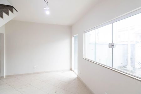 Sala de casa para alugar com 2 quartos, 69m² em Campo Grande, Rio de Janeiro