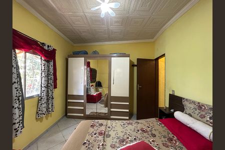 Casa à venda com 2 quartos, 70m² em Praia, Contagem