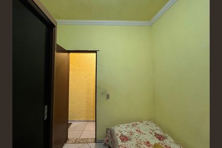Casa à venda com 70m², 2 quartos e 1 vaga