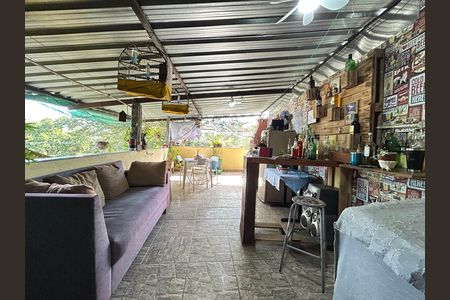 Casa à venda com 70m², 2 quartos e 1 vaga