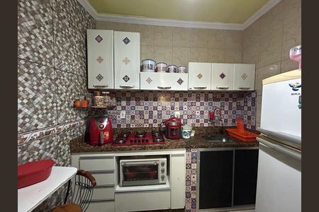 Casa à venda com 70m², 2 quartos e 1 vaga