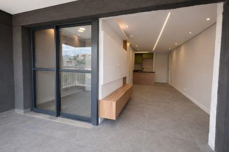 Apartamento à venda com 72m², 3 quartos e 1 vaga Apartamento à venda com 72m², 3 quartos e 1 vagaVaranda