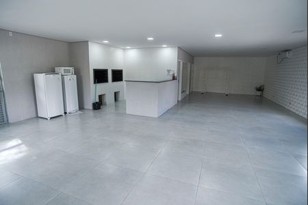 Apartamento para alugar com 38m², 2 quartos e 1 vagaÁrea comum - Salão de festas