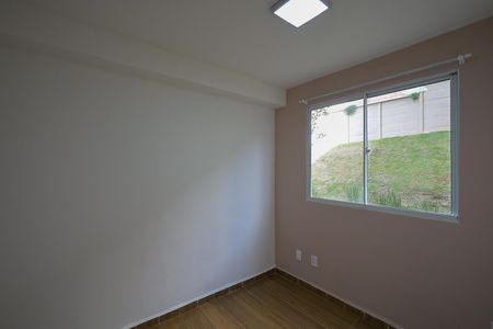 Quarto 1 de apartamento para alugar com 2 quartos, 38m² em Vila Suzana, São Paulo