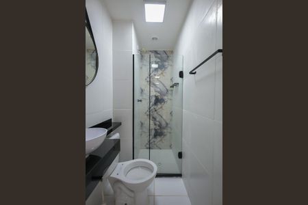 Banheiro de apartamento para alugar com 2 quartos, 38m² em Vila Suzana, São Paulo