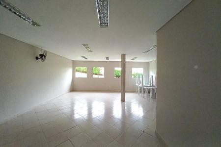Apartamento para alugar com 44m², 2 quartos e 1 vaga Apartamento para alugar com 44m², 2 quartos e 1 vagaÁrea comum - Salão de festas