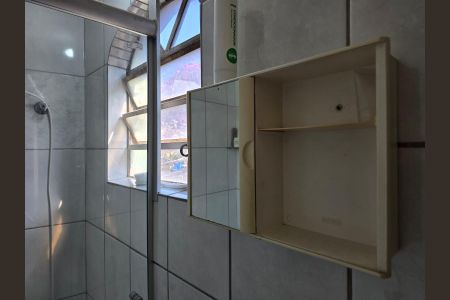 Casa à venda com 596m², 3 quartos e 2 vagas Casa à venda com 596m², 3 quartos e 2 vagasBanheiro de serviço
