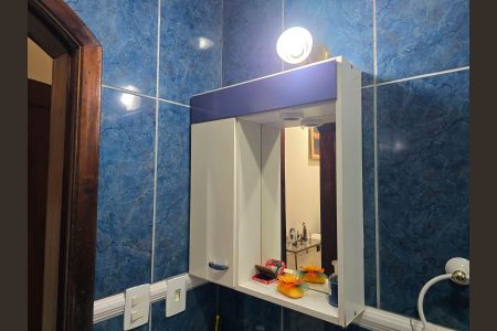 Casa à venda com 596m², 3 quartos e 2 vagas Casa à venda com 596m², 3 quartos e 2 vagasBanheiro Social