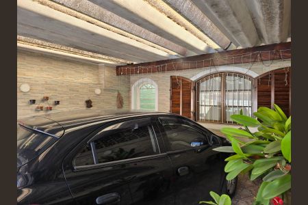 Casa à venda com 596m², 3 quartos e 2 vagas