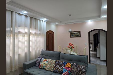 Casa à venda com 596m², 3 quartos e 2 vagas Casa à venda com 596m², 3 quartos e 2 vagasSala
