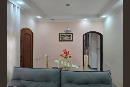 Casa à venda com 596m², 3 quartos e 2 vagas Casa à venda com 596m², 3 quartos e 2 vagasSala