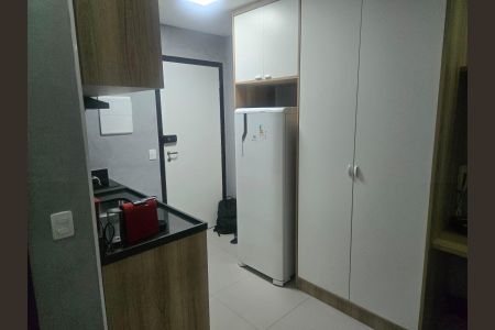 Cozinha de kitnet/studio à venda com 1 quarto, 28m² em Centro Histórico de São Paulo, São Paulo