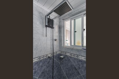 Apartamento à venda com 55m², 2 quartos e sem vaga Apartamento à venda com 55m², 2 quartos e sem vagaBanheiro