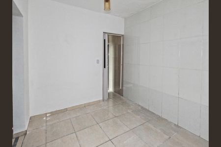 Casa para alugar com 40m², 1 quarto e sem vaga Casa para alugar com 40m², 1 quarto e sem vagaSala