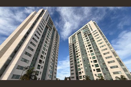 Apartamento para alugar com 71m², 3 quartos e 1 vaga Apartamento para alugar com 71m², 3 quartos e 1 vagaFACHADA
