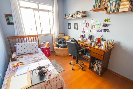 Apartamento à venda com 93m², 4 quartos e 1 vagaquarto 2