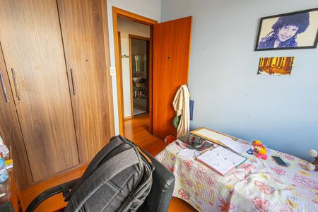 Apartamento à venda com 93m², 4 quartos e 1 vagaquarto 2