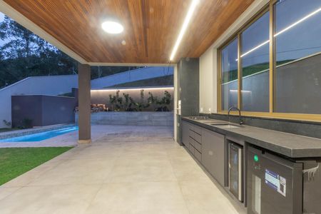 Casa de condomínio à venda com 431m², 5 quartos e 5 vagas Casa de condomínio à venda com 431m², 5 quartos e 5 vagasEspaço Gourmet