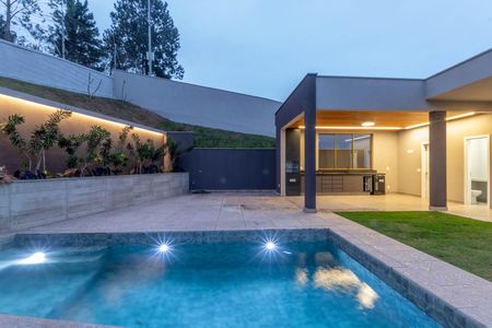 Casa de condomínio à venda com 431m², 5 quartos e 5 vagas Casa de condomínio à venda com 431m², 5 quartos e 5 vagasPiscina