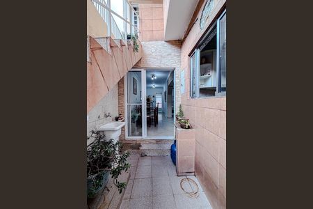 Casa para alugar com 100m², 2 quartos e 1 vagaÁrea de Serviço
