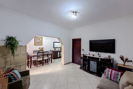 Casa para alugar com 100m², 2 quartos e 1 vagaSala
