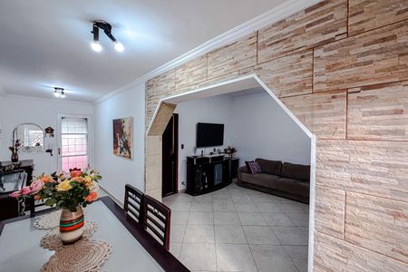 Casa para alugar com 100m², 2 quartos e 1 vagaSala