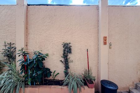 Casa para alugar com 100m², 2 quartos e 1 vagaVista do Quarto 2