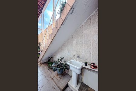 Casa para alugar com 100m², 2 quartos e 1 vagaÁrea de Serviço
