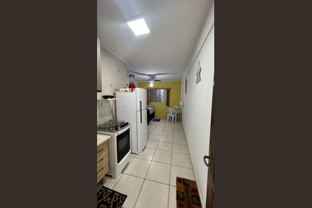 Cozinha de apartamento para alugar com 1 quarto, 37m² em Cidade Ocian, Praia Grande