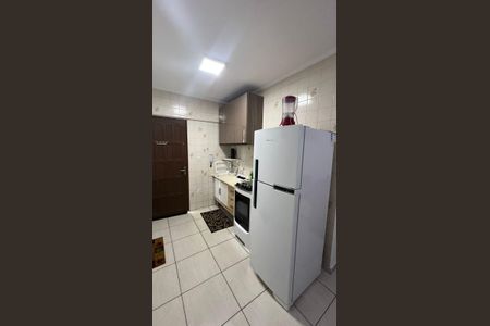 Cozinha de apartamento para alugar com 1 quarto, 37m² em Cidade Ocian, Praia Grande