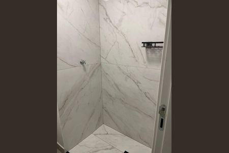 Apartamento para alugar com 36m², 2 quartos e 1 vaga Apartamento para alugar com 36m², 2 quartos e 1 vagaBanheiro