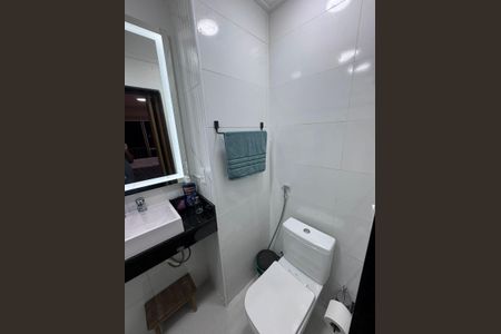 Apartamento para alugar com 80m², 2 quartos e 1 vaga Apartamento para alugar com 80m², 2 quartos e 1 vagaBanheiro
