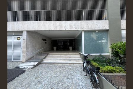 Apartamento para alugar com 80m², 2 quartos e 1 vaga Apartamento para alugar com 80m², 2 quartos e 1 vagaFachada