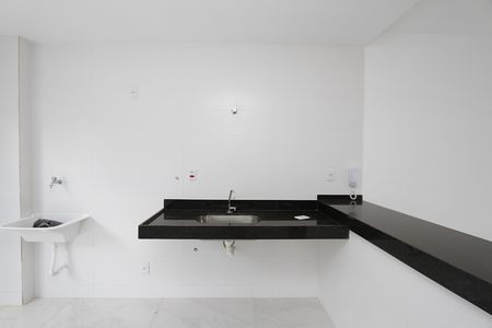 Apartamento à venda com 76m², 2 quartos e 2 vagasCozinha