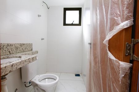 Apartamento à venda com 76m², 2 quartos e 2 vagasBanheiro Social
