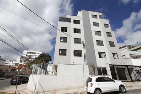 Apartamento à venda com 76m², 2 quartos e 2 vagasFachada