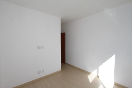 Apartamento à venda com 76m², 2 quartos e 2 vagasQuarto 1 - Suíte
