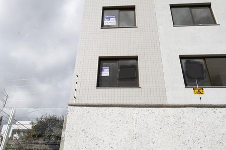 Apartamento à venda com 76m², 2 quartos e 2 vagasFachada